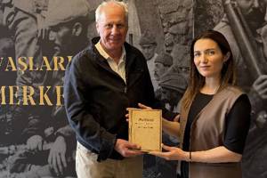 Rare 1927 German account of Gallipoli presented to Çanakkale researchers